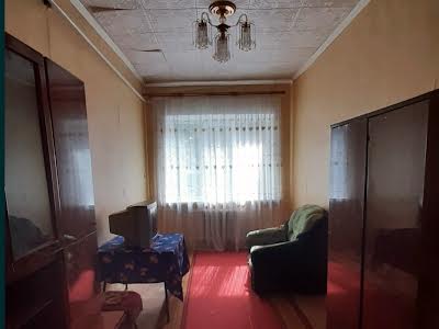 квартира за адресою Бережинка, 1