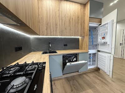 квартира за адресою Молодіжна, 8