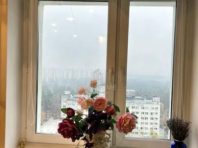 квартира за адресою Михайла Котельникова вул., 31