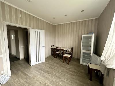 коммерческая по адресу Південна, 8