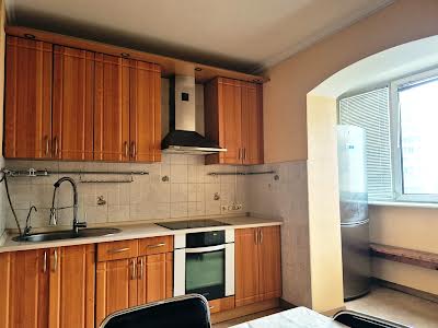 квартира за адресою Ревуцького вул., 44-Б