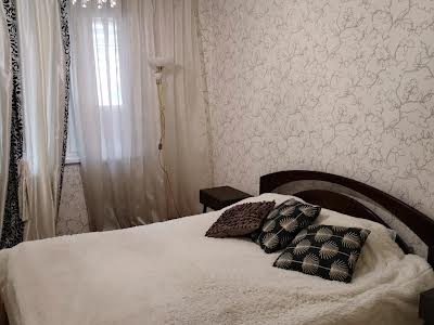 квартира за адресою Квітневий пров., 1-В