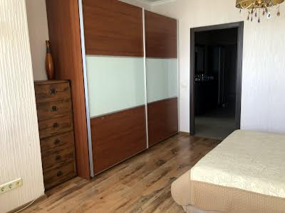 квартира за адресою Краківська вул., 15/17