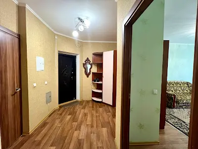 квартира за адресою Ревуцького вул., 7-В
