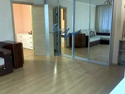 квартира за адресою Тополева вул., 6