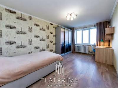 квартира за адресою Пантелеймона Куліша пл., 19