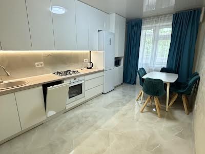 квартира за адресою Жасминова вул., 11