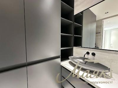 квартира за адресою Київ, Предславинська вул., 42