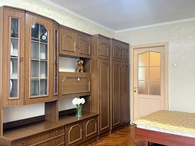 квартира за адресою Прилужна вул., 14