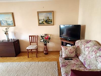 квартира за адресою Милославська вул., 21-А