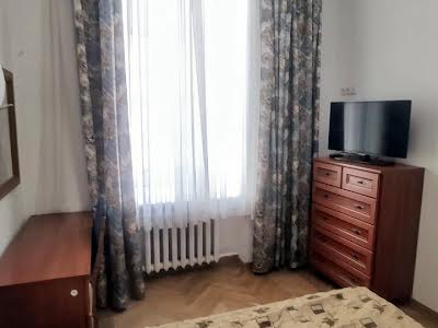квартира по адресу Киев, Олеся Гончара ул., 32-Б