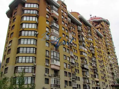 коммерческая по адресу Евгения Коновальца ул. (Щорса), 32-Б
