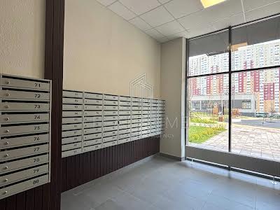 квартира по адресу Олександра Олеся ул., 5а