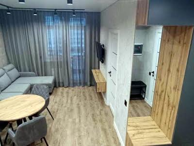 квартира по адресу Ревуцкого ул., 40Б