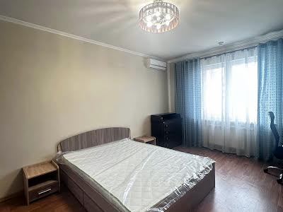 квартира за адресою Софії Русової вул., 1-Б