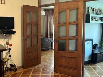 квартира за адресою Анни Ахматової вул., 3-А