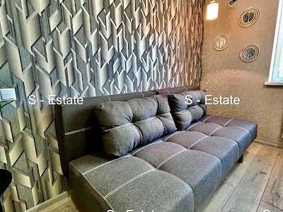 квартира за адресою Борткевича вул., 5