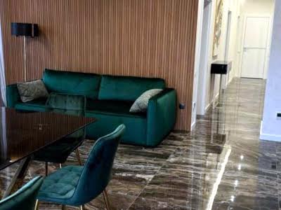 квартира за адресою Дніпровська набережна вул., 18-А