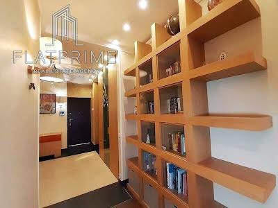 квартира по адресу Коновальця вул., 44а