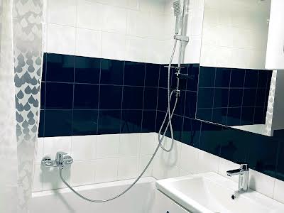 квартира за адресою Джона Маккейна вул. (Івана Кудрі), 43