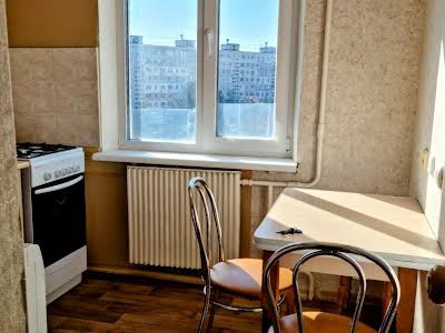 квартира за адресою Київ, Прирічна вул., 19