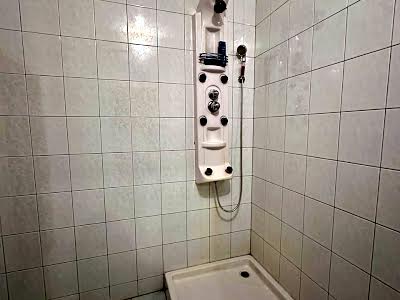 будинок за адресою с. Крюківщина, Квіткова вул., 3