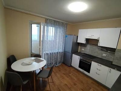 квартира за адресою Ревуцького вул., 54