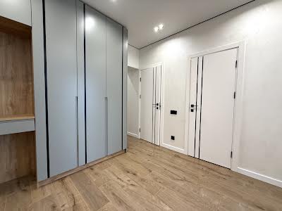 квартира за адресою Молодіжна, 8