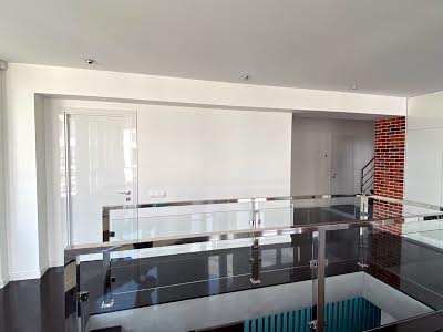 квартира за адресою Вадима Гетьмана, 1Б