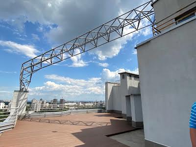 квартира за адресою Вадима Гетьмана, 1Б