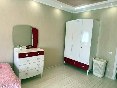 квартира по адресу Киев, Урловская ул., 38