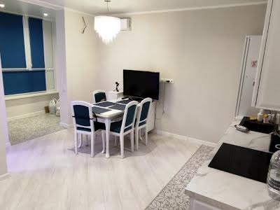 квартира за адресою Каховська вул., 60