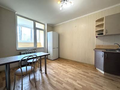 квартира за адресою Олени Пчілки вул., 6