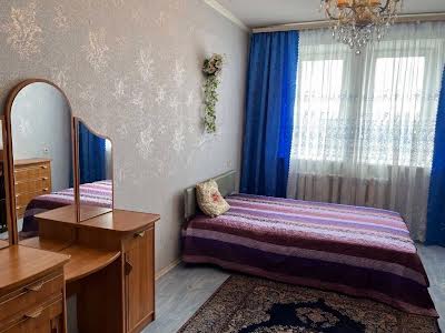 квартира за адресою Верховної Ради бульв., 21-Б