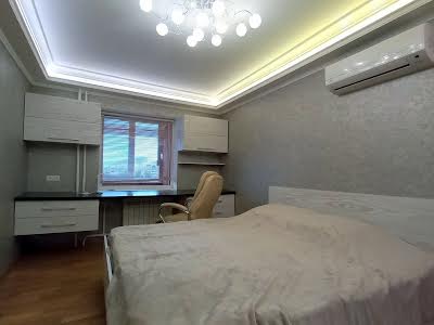 квартира по адресу Владимира Ивасюка просп. (Героїв Сталінграду), 19