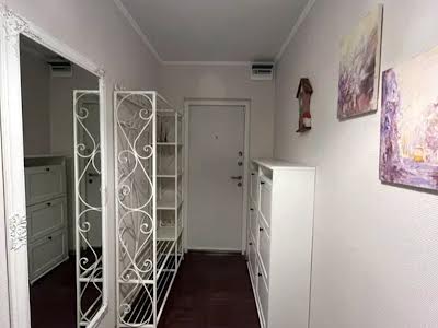 квартира за адресою Миколи Ушакова вул., 4