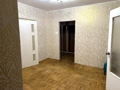 квартира за адресою Ревуцького вул., 18