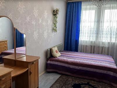 квартира за адресою Верховної Ради бульв., 21-А