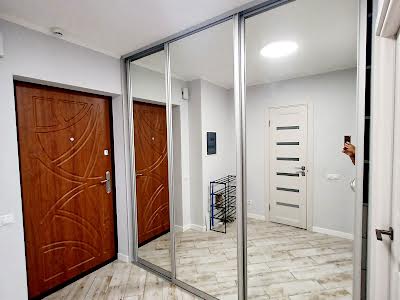 квартира по адресу Академика Глушкова просп., 101