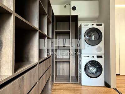 квартира за адресою Салютна вул., 2-Б