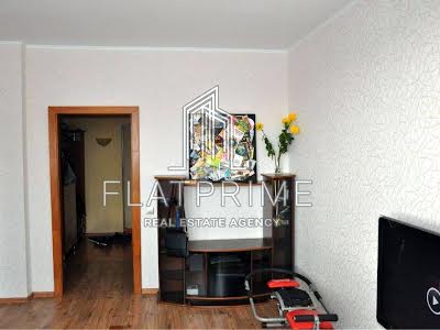 квартира за адресою Олени Пчілки вул., 2