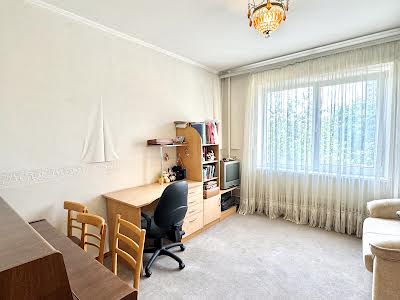квартира за адресою Нескорених вул., 31б