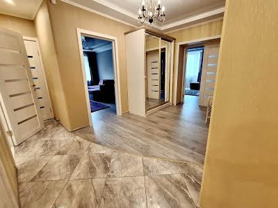 квартира за адресою Вінстона Черчилля вул. (Червоноткацька), 18-Б