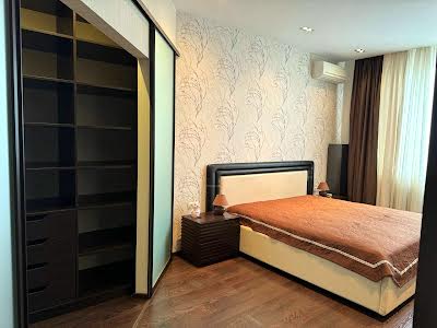 квартира за адресою Науки, 28