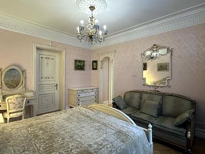 квартира за адресою Пилипа Орлика вул., 6