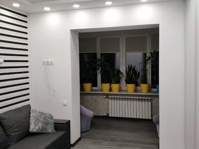 квартира за адресою Феофіла Яновського вул., 2