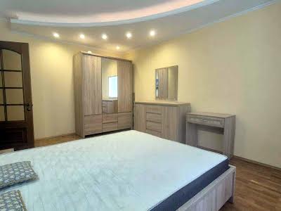 квартира за адресою Білоруська вул., 15б
