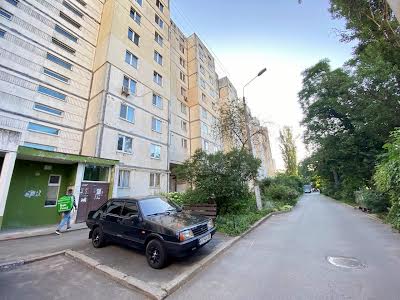 квартира по адресу Киев, Докії Гуменної ул. (Юрия Смолича), 4