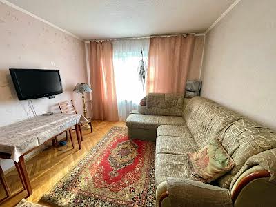 квартира по адресу Героев Днепра ул., 34-А