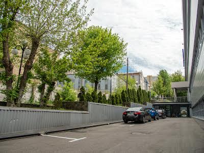 коммерческая по адресу Киев, Ахтырский пер., 7